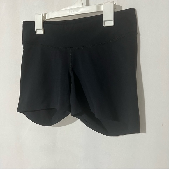 Yoga Shorts Athletic Black Size Small Spandex Type Workout Bottoms - Picture 5 of 6